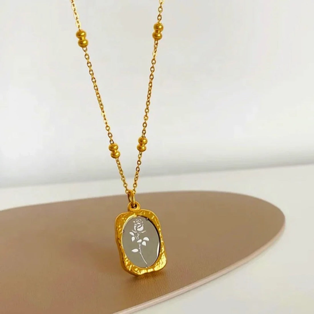 Magic Mirror Rose Beads Chain Necklace