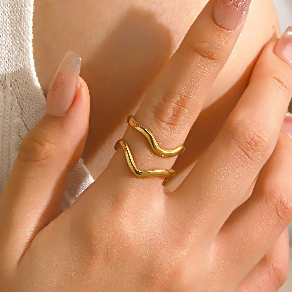 Anti-Tarnish Wavy Ring