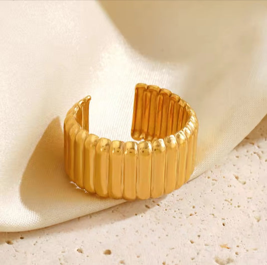 Anti-Tarnish Textured Curve Line Ring