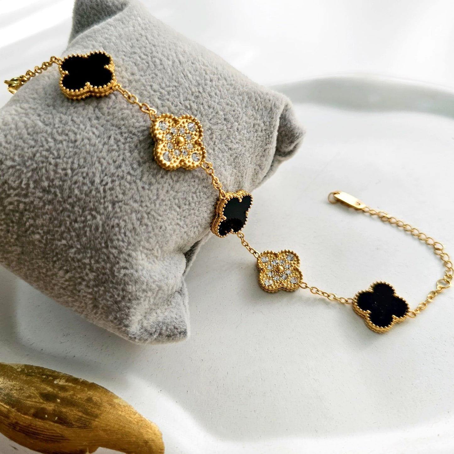 Black 4 Four Leaf Clover Flower Bracelet With Stones