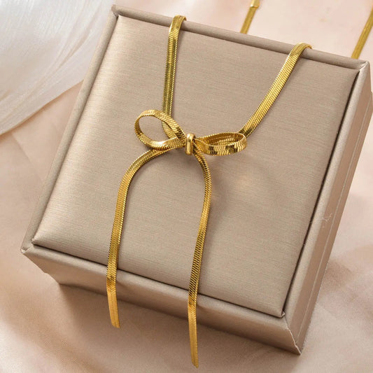 Snake Chain Knotted Bow Necklace
