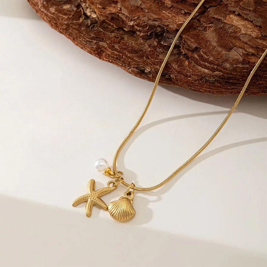Pearl Shell & Starfish Pendant Necklace