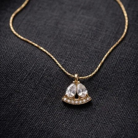 Anti Tarnish Elegant Minimal Chain Necklace