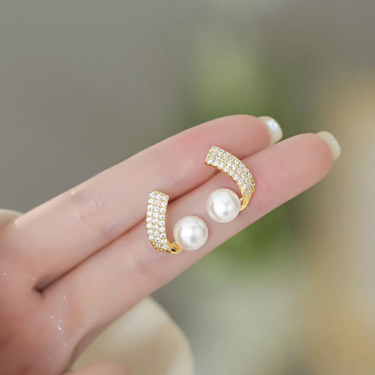 Elegant Zircon Dangle Pearl Leaf Stud Earrings