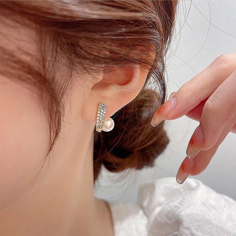Elegant Zircon Dangle Pearl Leaf Stud Earrings