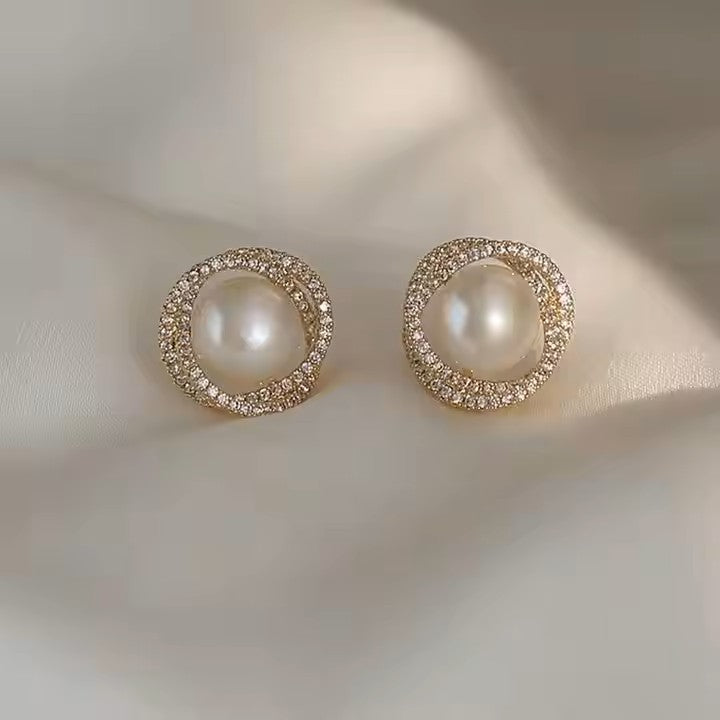 Flower Pearl Stud Earrings