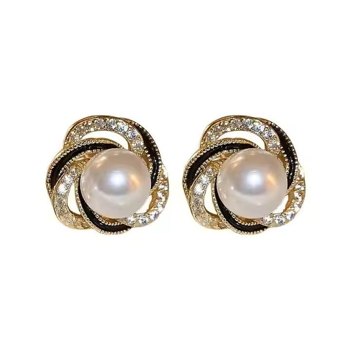 Flower Pearl Stud Earrings
