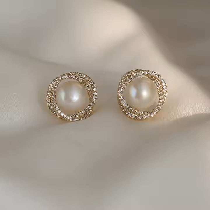 Flower Pearl Stud Earrings