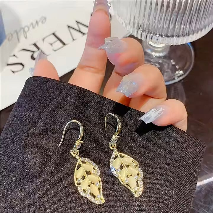 Drop Leaf Stone Earring