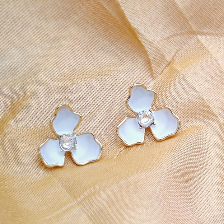 Vintage Flower Stud Earring