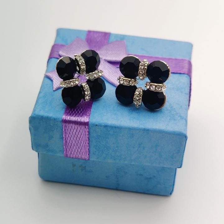 Diamond Bold Knot Stud Earring