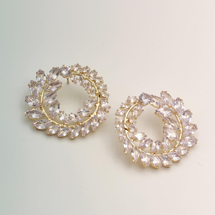 Stunning Diamond  Round Earring
