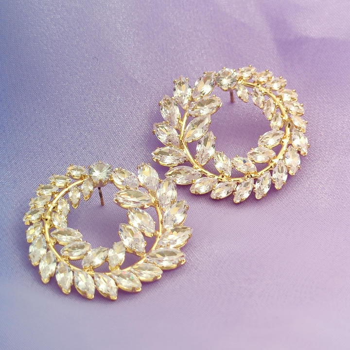 Stunning Diamond  Round Earring