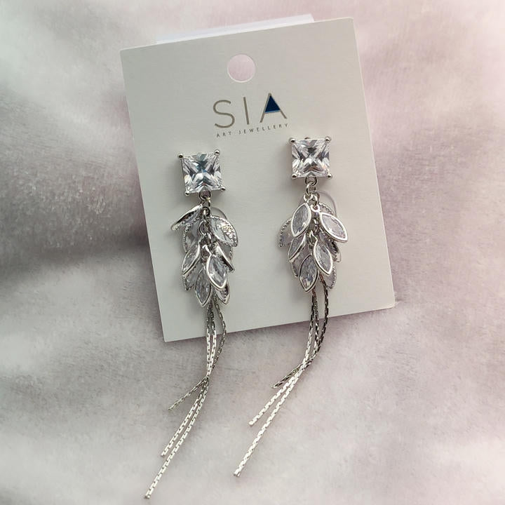 Stunning Drop Chain Diamond Earring