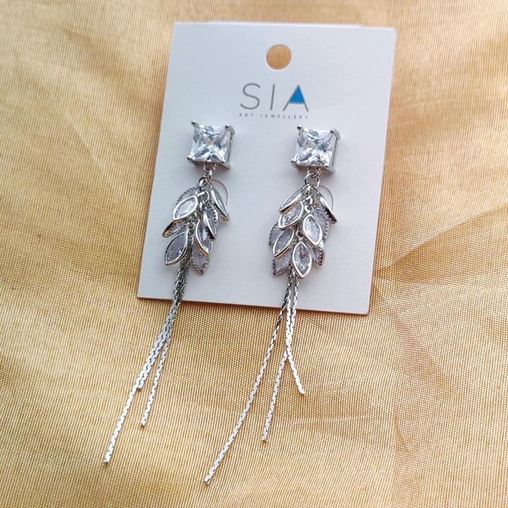 Stunning Drop Chain Diamond Earring