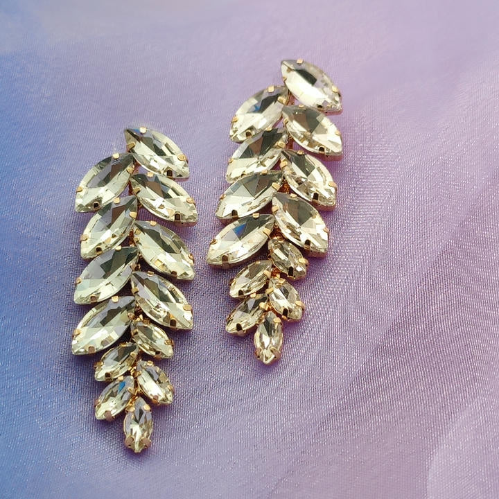 Elegant Diamond Leaf Earring