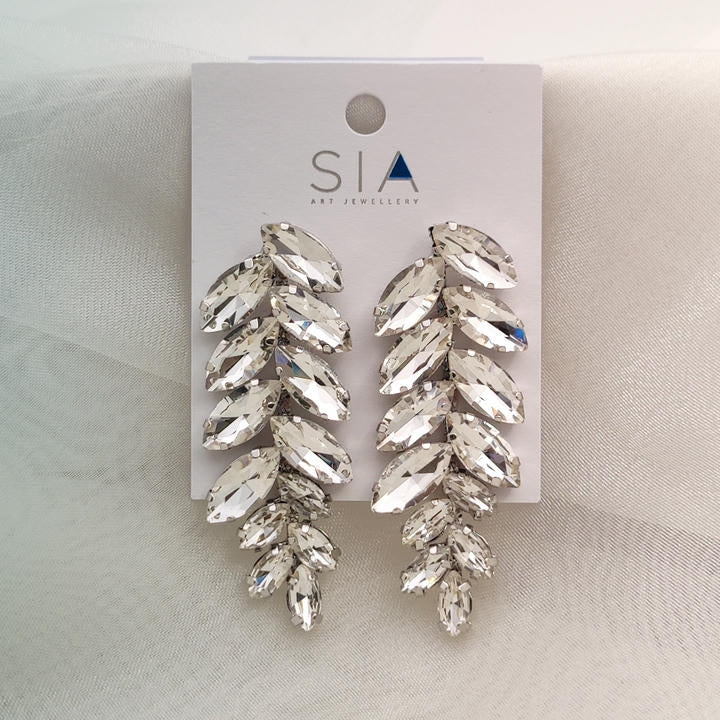 Elegant Diamond Leaf Earring