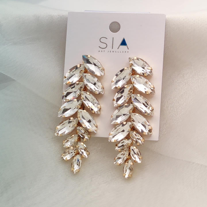 Elegant Diamond Leaf Earring