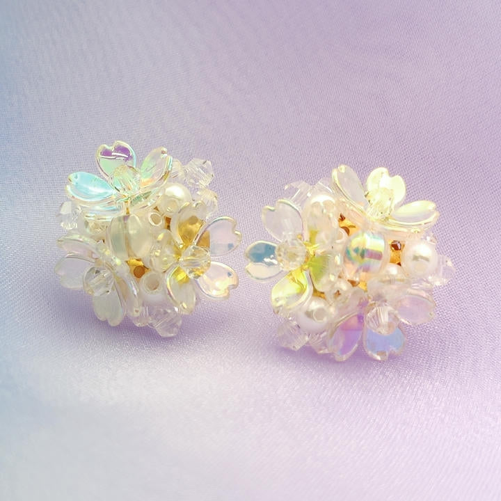 Elegant Flower Bunch Earring
