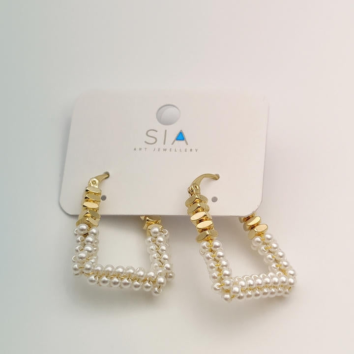 Elegant Pearl Hoop Earring