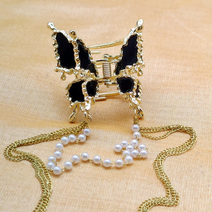 Elegant Butterfly Hair Clutcher With Drop Pearl Chain