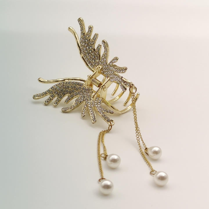 Elegant Butterfly Hair Clutcher With Drop Pearl Chain
