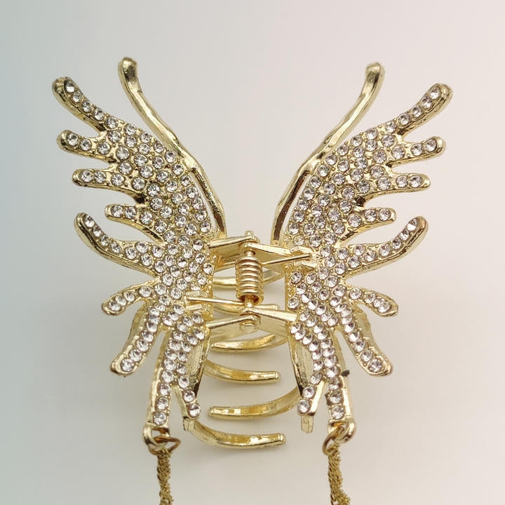 Elegant Butterfly Hair Clutcher With Drop Pearl Chain