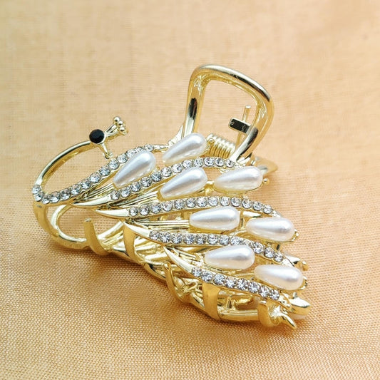 Elegant Pearl Hair Clutcher With Diamonds