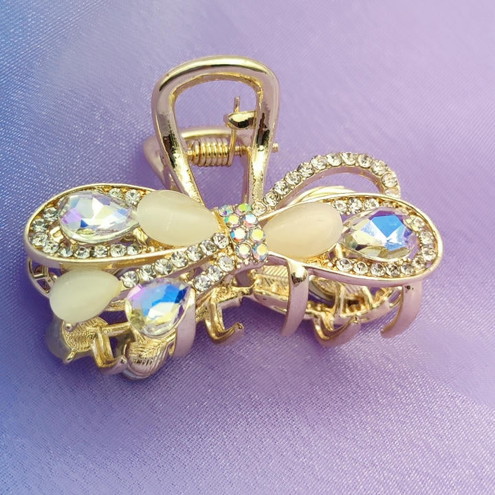 Elegant Hair Clutcher With Diamonds And Resin Stone