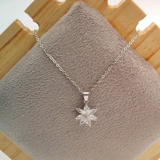 Trendy Dimond Flower Necklace