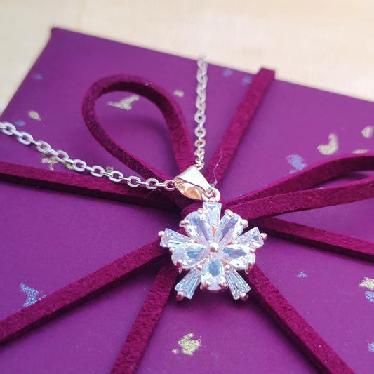 Trendy Dimond Flower Necklace