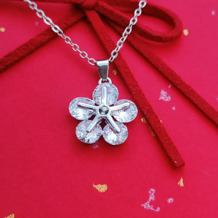 Trendy Dimond Flower Necklace