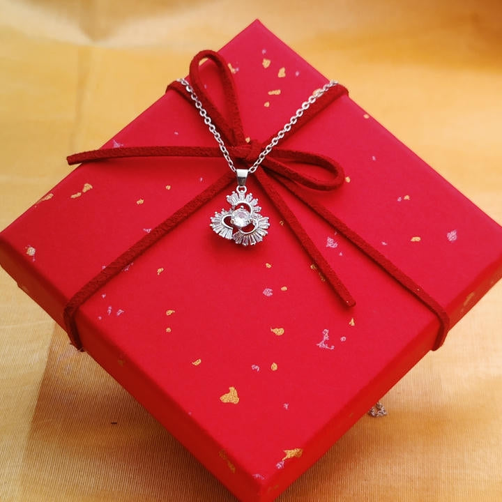 Trendy Dimond Flower Necklace