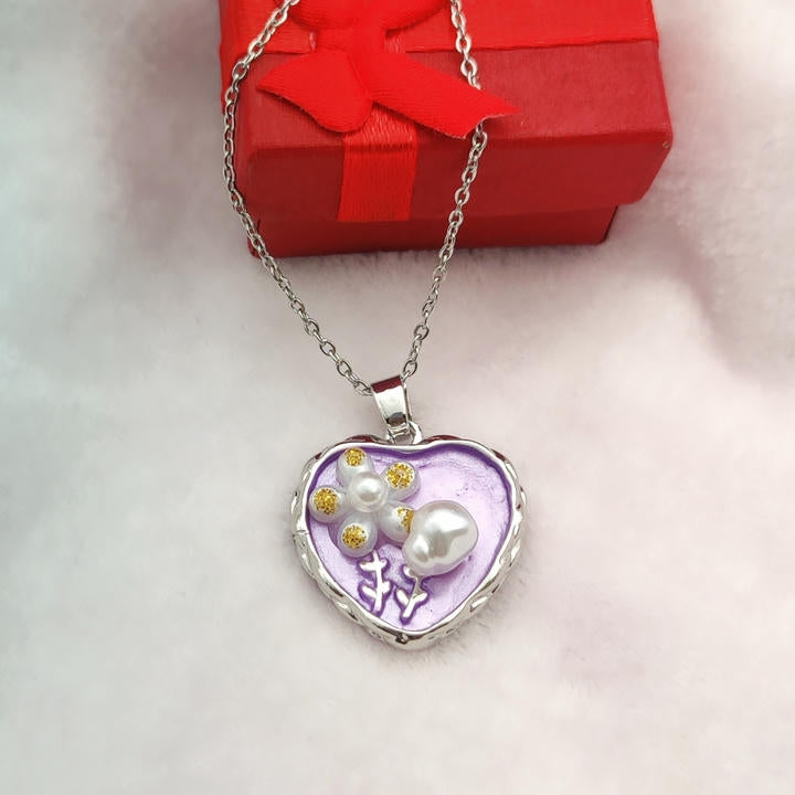 Elegant Oil Painting Style Pearl Necklace