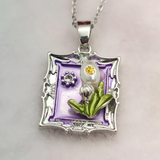 Elegant Oil Painting Style Pearl Necklace