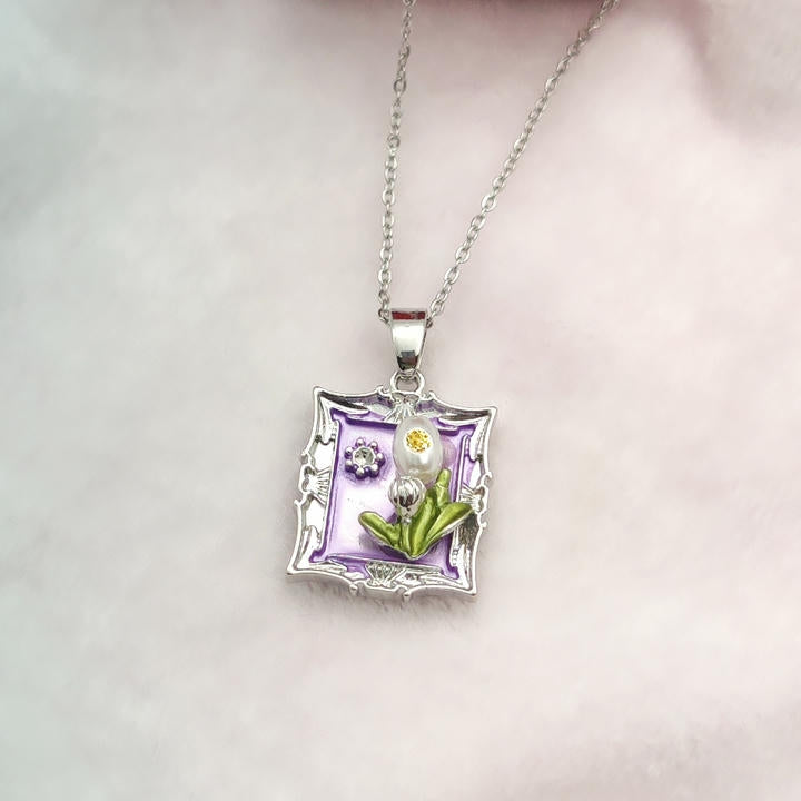 Elegant Oil Painting Style Pearl Necklace