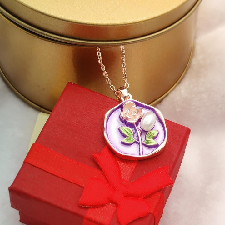 Elegant Oil Painting Style Rose Necklace