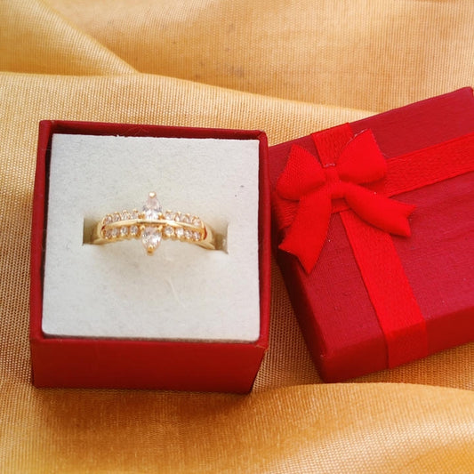 Sparkling AD Stone Ring