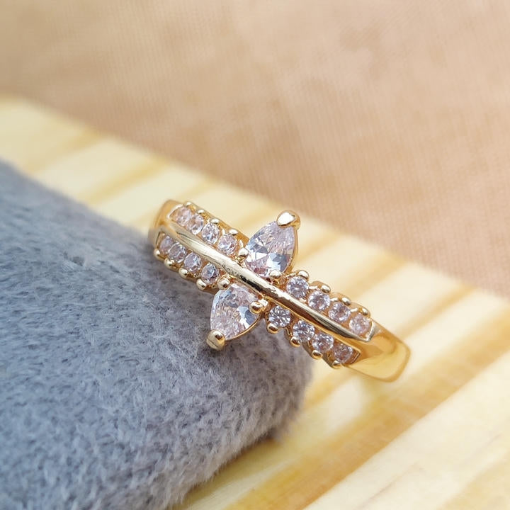 Sparkling AD Stone Ring