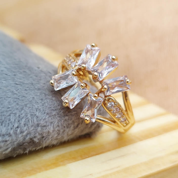 Sparkling AD Stone Ring