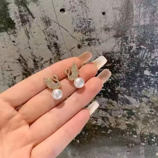 Swan Drop Pearl Earrings