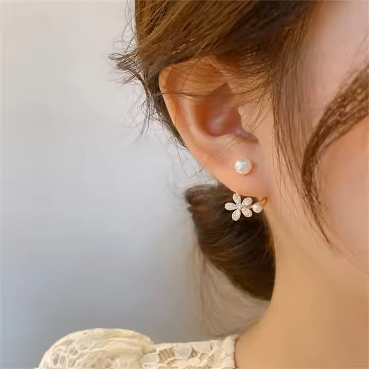 Flower Pearl Stud Earrings