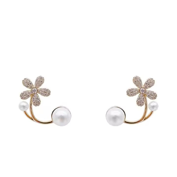 Flower Pearl Stud Earrings