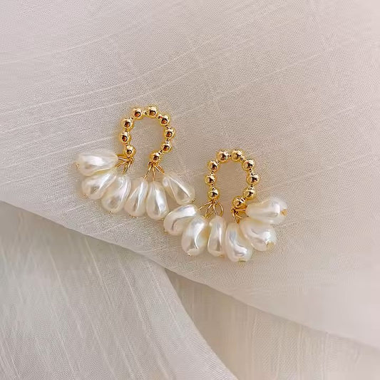 Trendy Pearl Drop Earrings