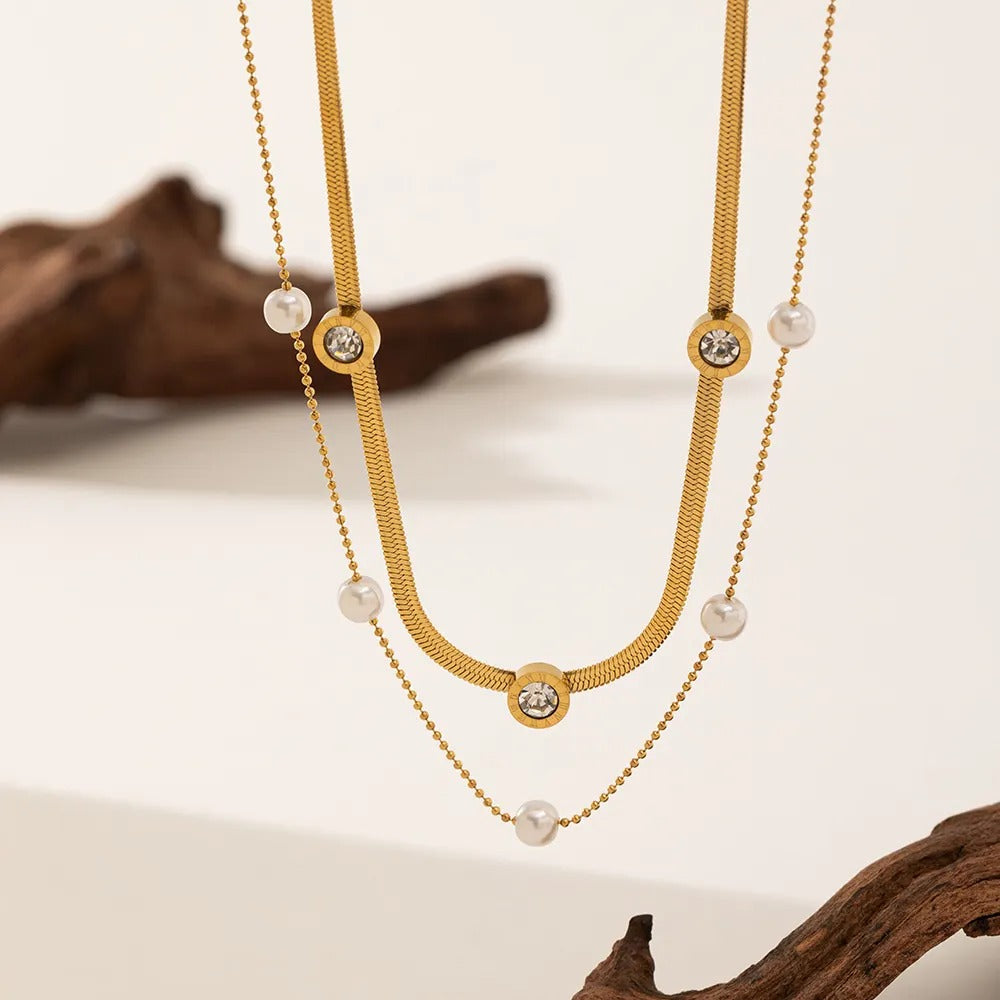 Roman Round Zircon With Pearl Chain Necklace