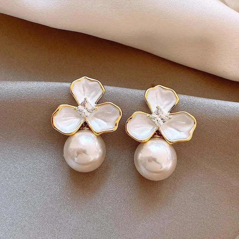 Three Leaf Flower Pearl Earrings