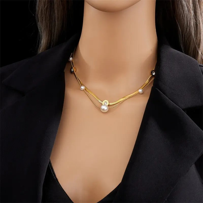 Roman Round Zircon With Pearl Chain Necklace