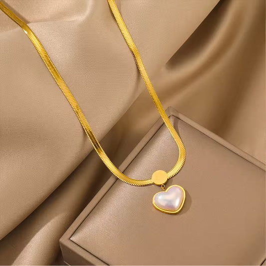 Pearl Heart Snake Chain Necklace