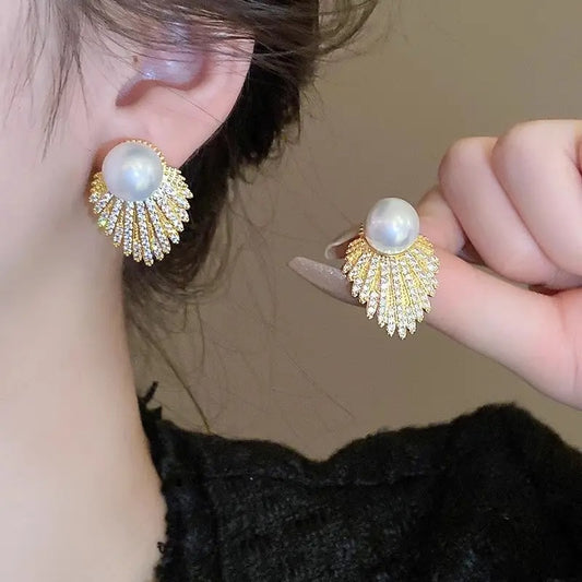 Fan-Shaped Diamond Pearl Stud Earrings
