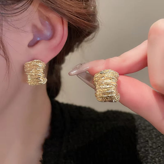 Exaggerated Chunky Wrinkled L-Shaped Stud Earrings